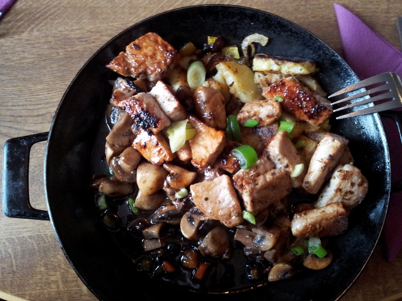 Es gibt zwei Sorten von Ratten : Die hungrigen und die satten. (Heine) • Zur&nbsp;Ratte