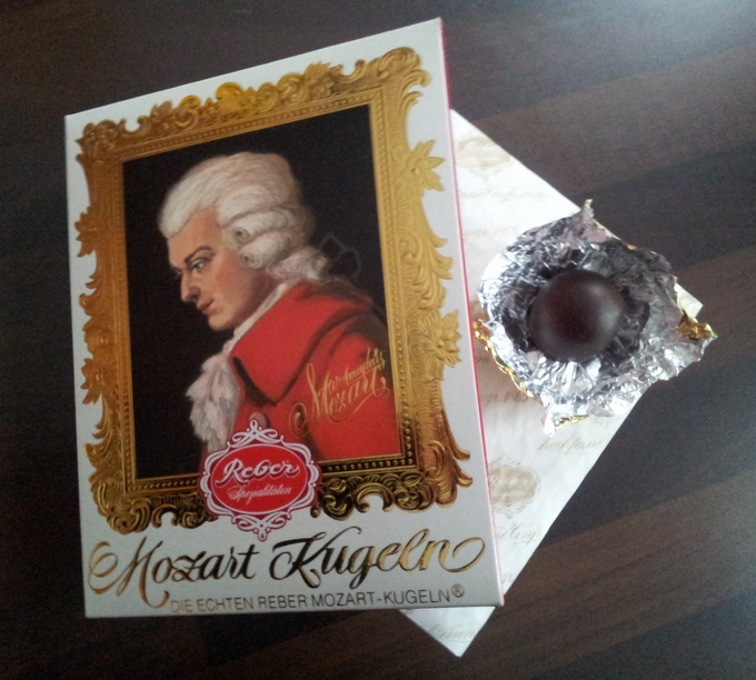 „Ich hoffe nicht, dass es nötig ist zu sagen, dass mir an Salzburg sehr wenig und am Erzbischof gar nichts gelegen ist und ich auf beides scheiße.“ –&nbsp;Mozart