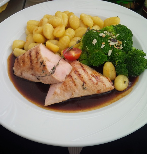 Das etwas andere Flugzeugessen •&nbsp;Il-62